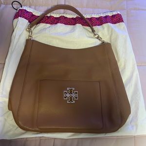 Tory Burch
Women's Tan Front Pocket Hobo Tote